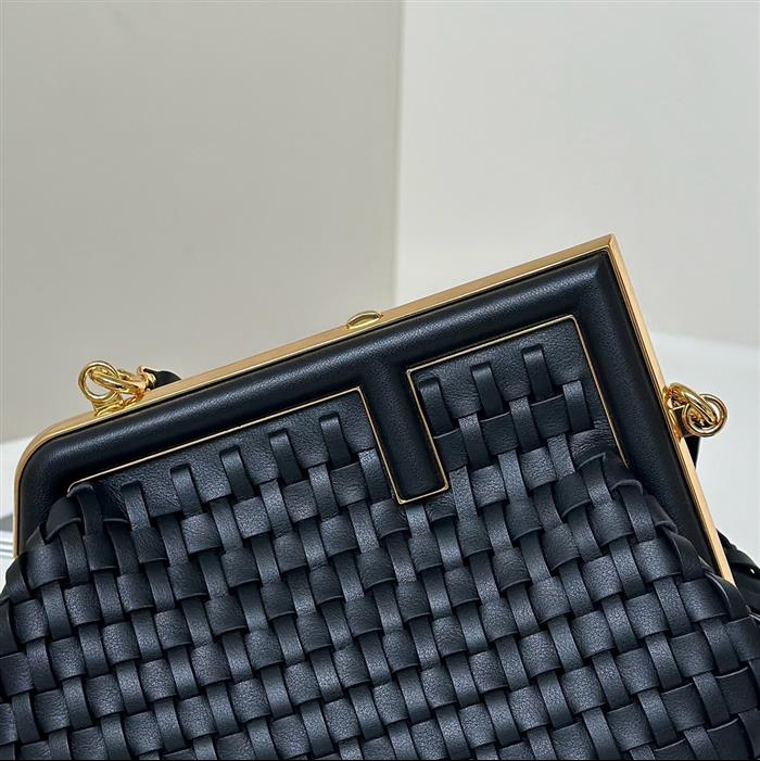 2026 826224556642